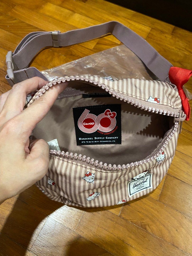 Herschel Supply Co. Hello Kitty Fifteen Hip Bag NEW Women s handbags