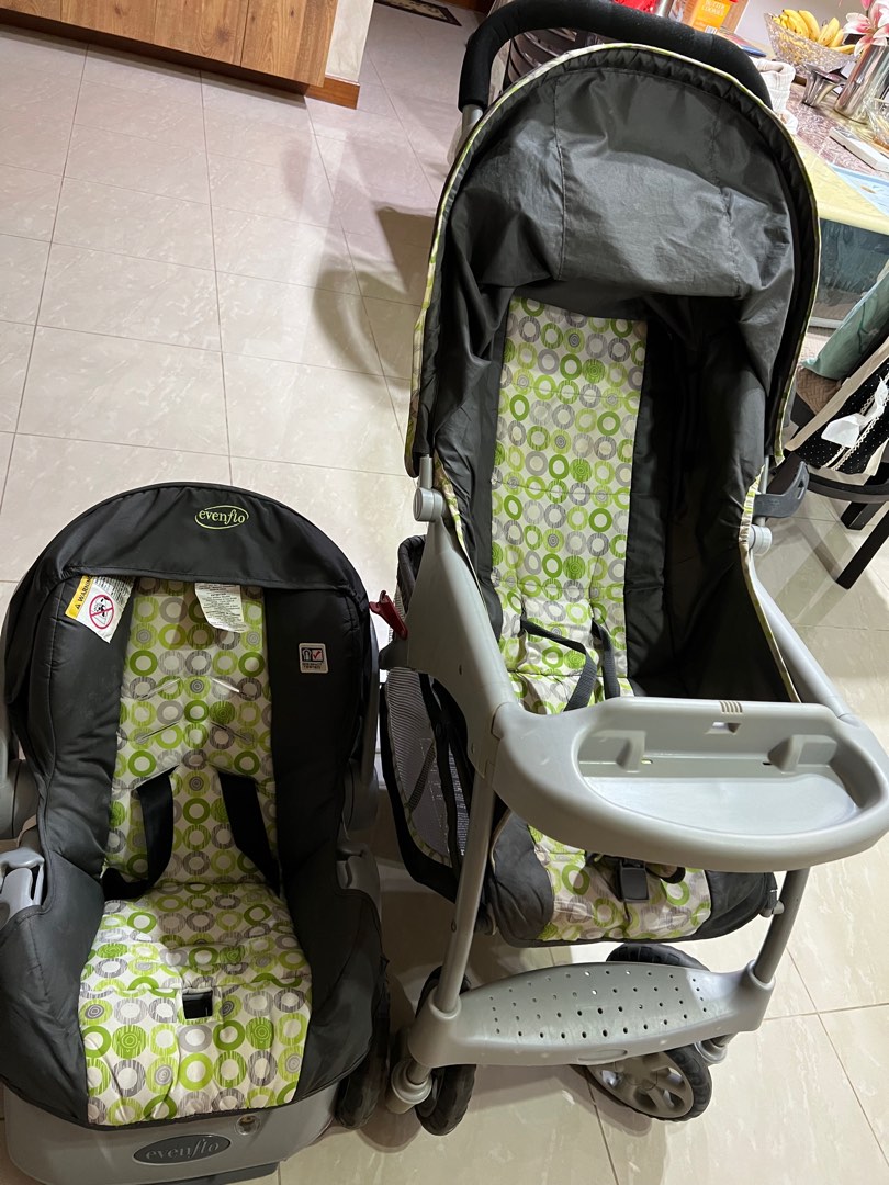 Winnie the pooh car sale seat and stroller combo
