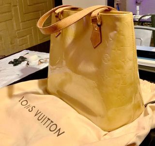 Sold at Auction: Louis Vuitton, Louis Vuitton Paris Vernis Houston bag,  embossed leather, with original dust bag