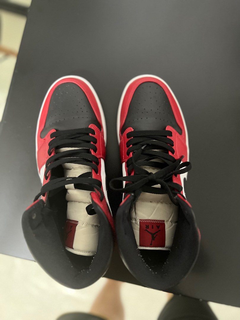j1 mid chicago white toe