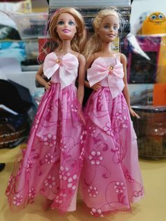 Barbie Doll & Party Fashion Closet Set Mattel GDJ40 Blonde Doll NEW