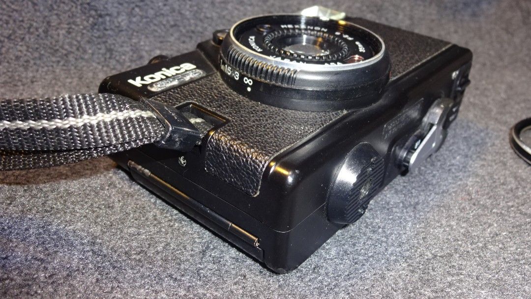 Appareil photo argentique * Konica C35 automatic * Télémétrique vintage