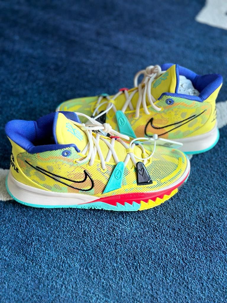 Kyrie 5 shoes size 7 top