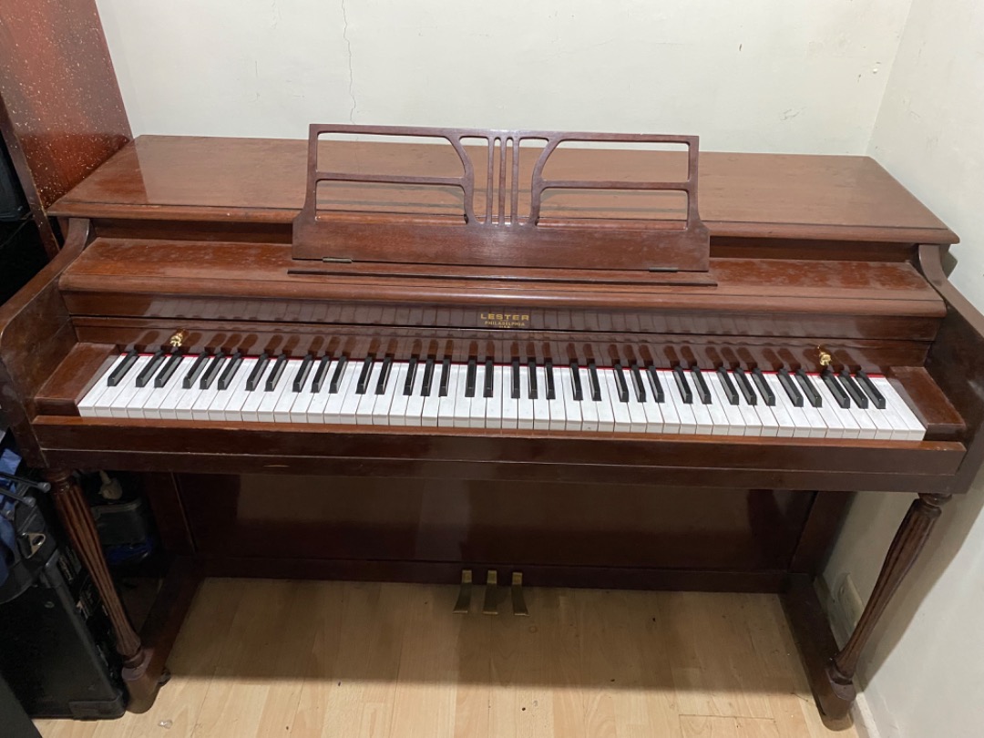 Lester betsy ross sales spinet piano