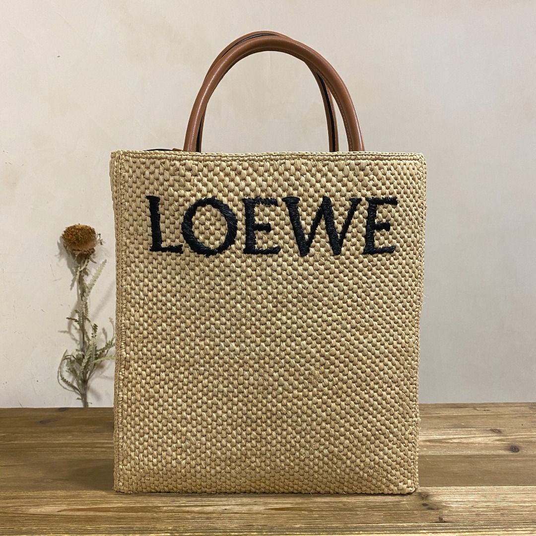 Standard A4 Tote bag in raffia