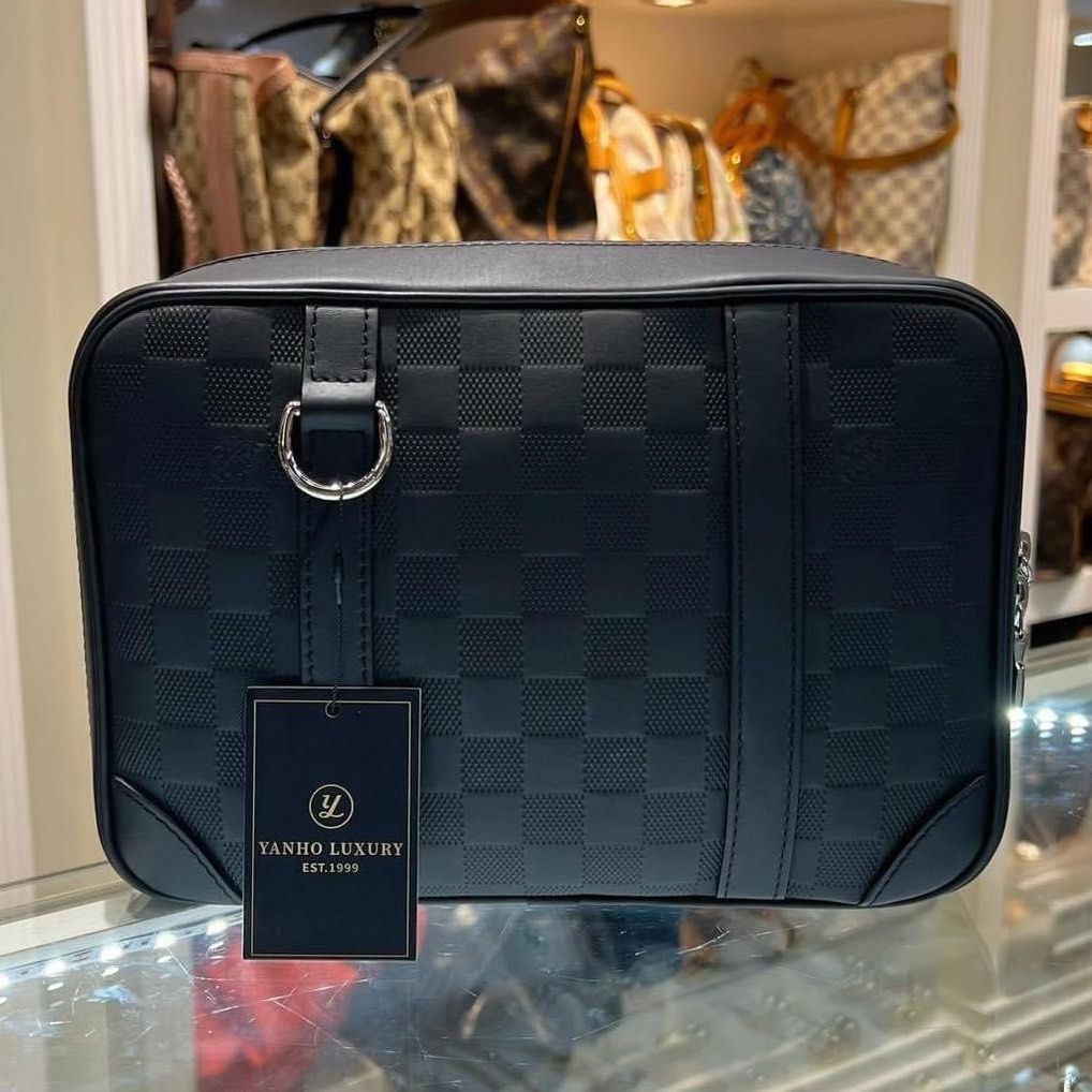 Louis Vuitton Blois Monogram, Luxury, Bags & Wallets on Carousell