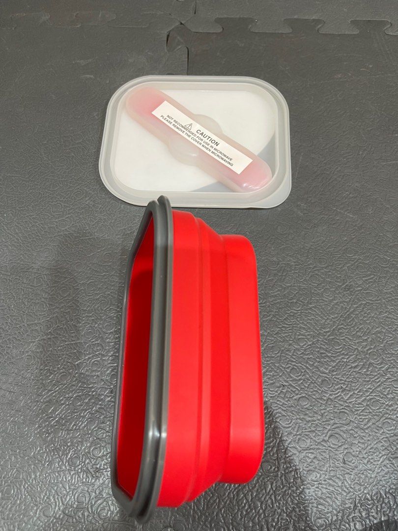 Lunch box (Category: Weaning & Toddler Feeding) located in San Juan City. Submitted by apl_d (Listing ID 1251668379, Image 2). Description: .
