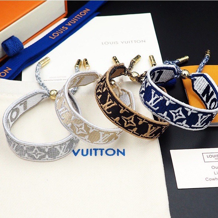 Louis Vuitton mother of pearl blossom bracelet preorder, Women's Fashion,  Jewelry & Organizers, Bracelets on Carousell