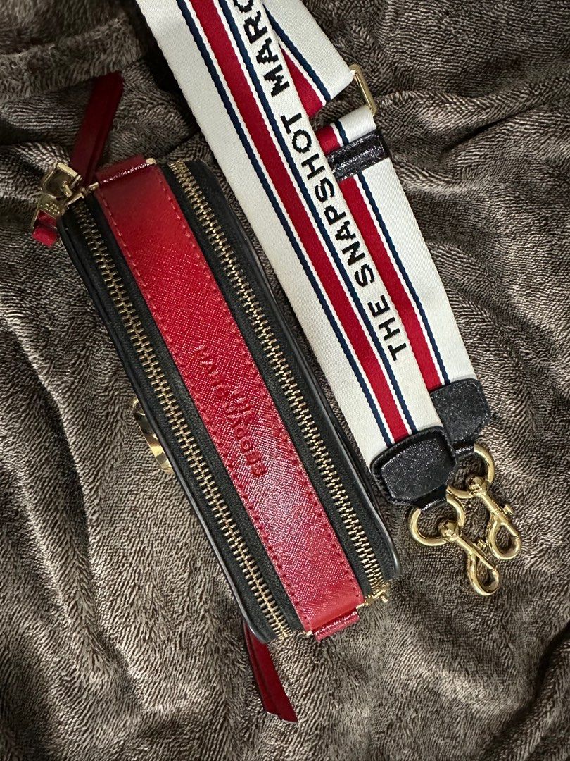 Marc jacobs white shop & red snapshot bag