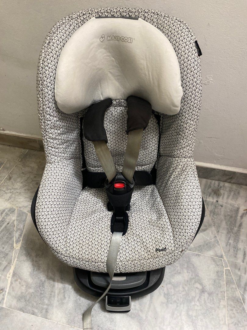 Maxi cosi milofix pearl with family fix isofix base