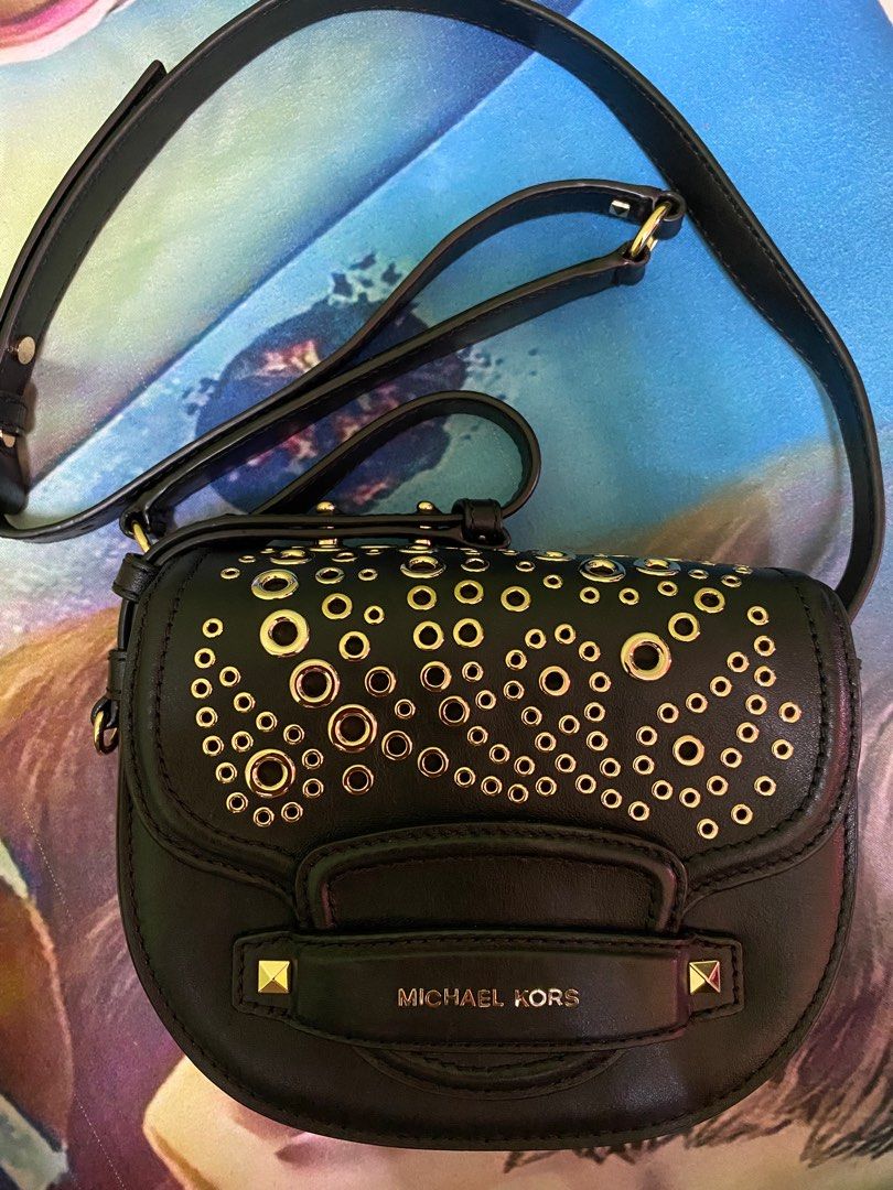 Michael kors cary bag clearance