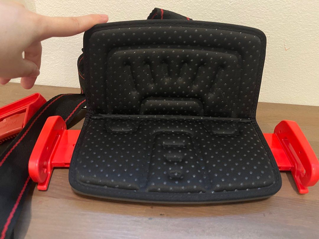 Mifold Grab and Go Booster Car Seat, Babies & Kids, Going Out, Car