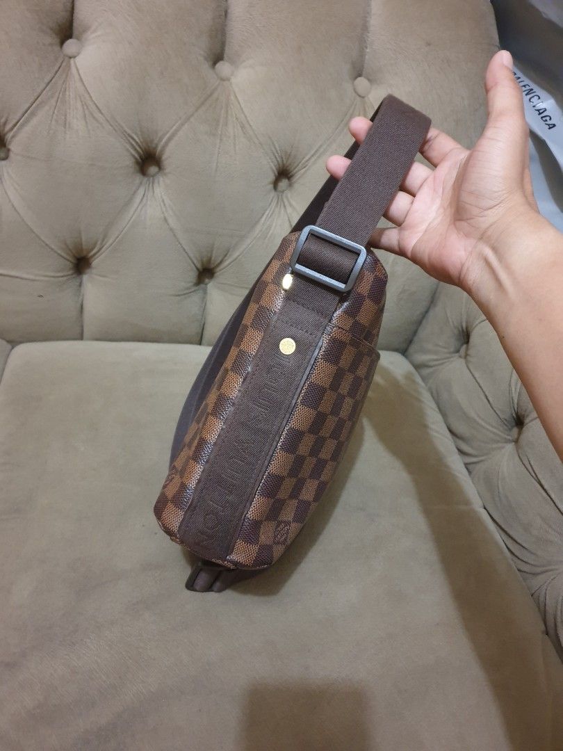 Mulus .authentic tas selempang .sling bag louis vuitton .lv