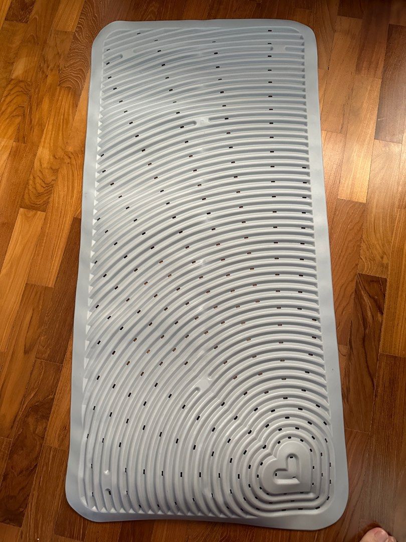 Munchkin bath mat, Babies & Kids, Bathing & Changing, Bathtub & Bath