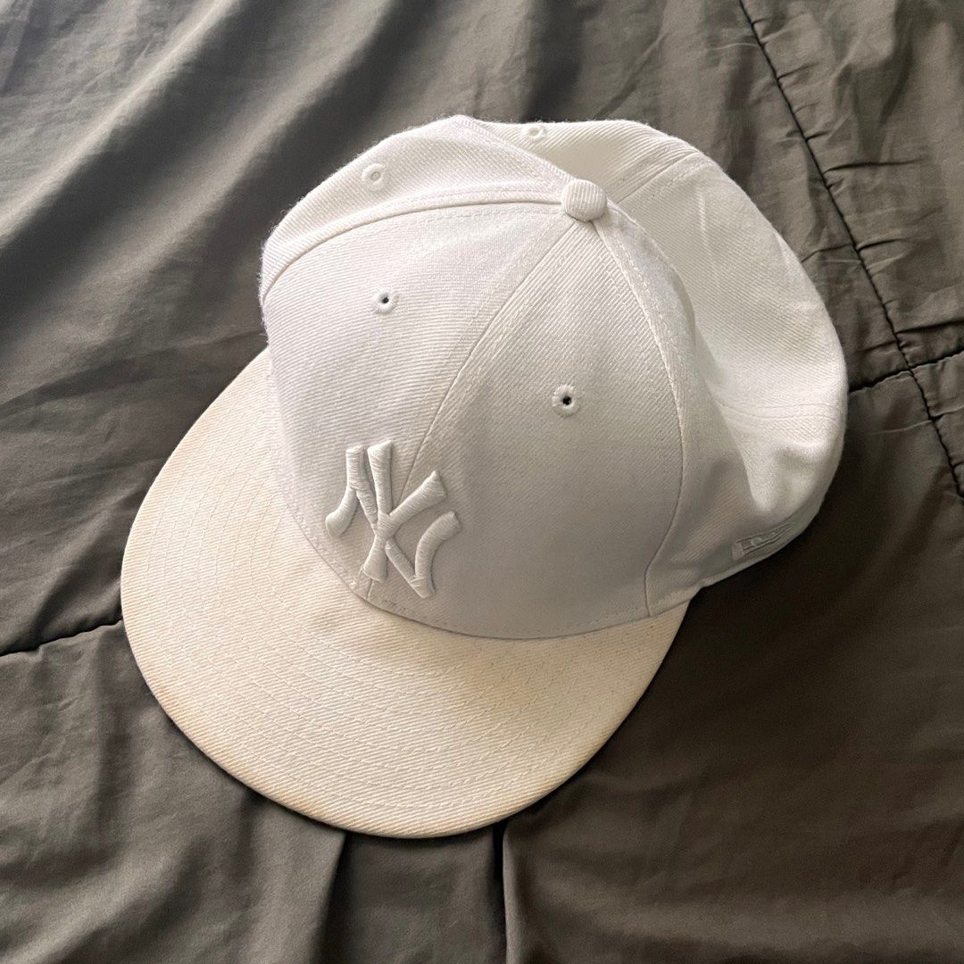 Vintage new era white tag, Men's Fashion, Watches & Accessories, Cap & Hats  on Carousell