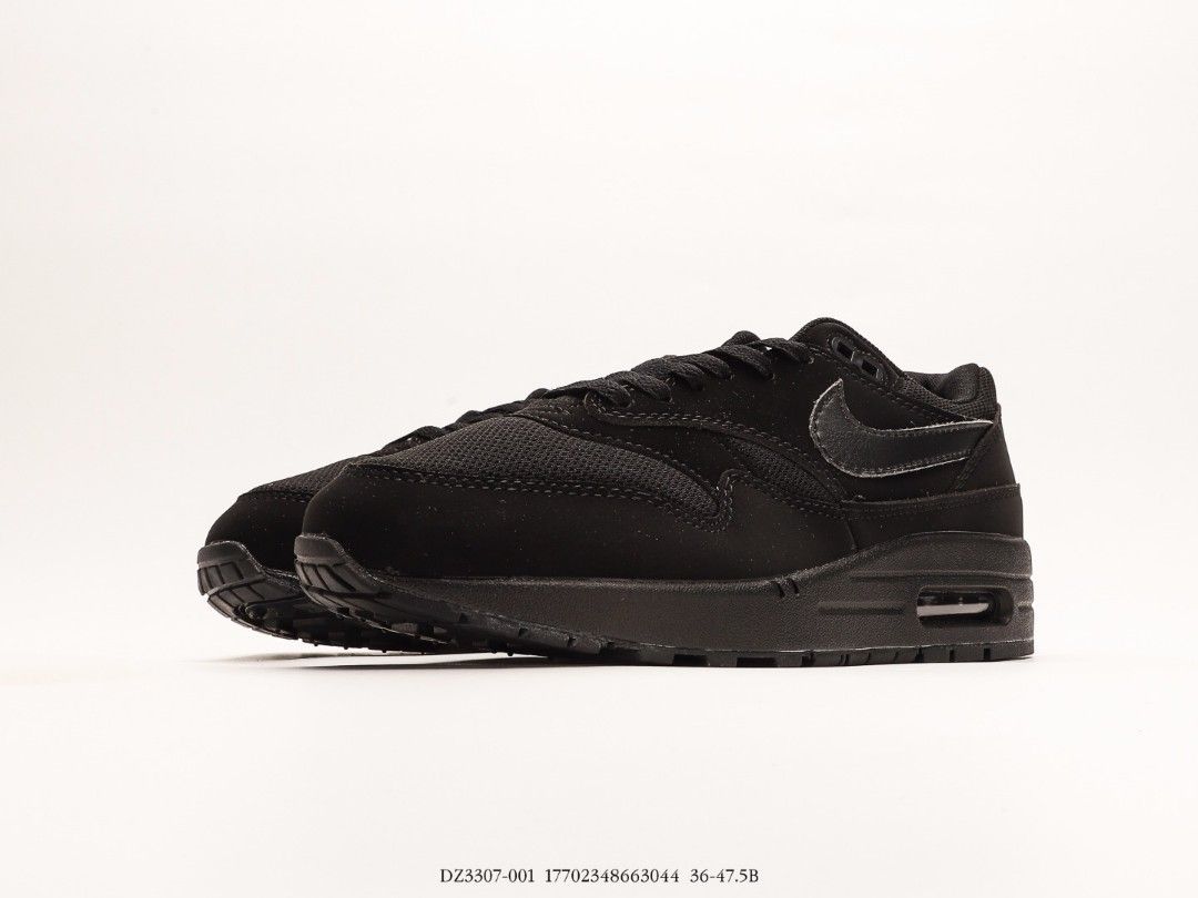 Nike air max hotsell 1 essential triple black
