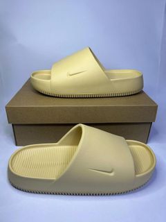 (Category: ) located in . Submitted by GoogSneaker (Listing ID 1251654780, Image 1). Description: .