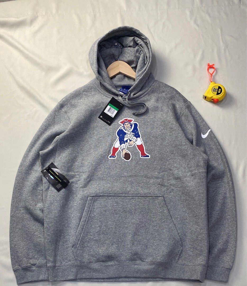 Nike NFL Patriots Hoodie, Men's Fashion, Tops u0026 Sets, Hoodies on Carousell