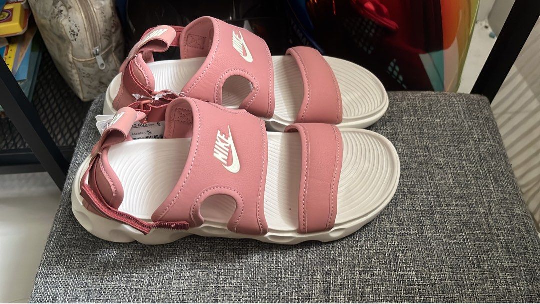 Nike best sale owaysis pink