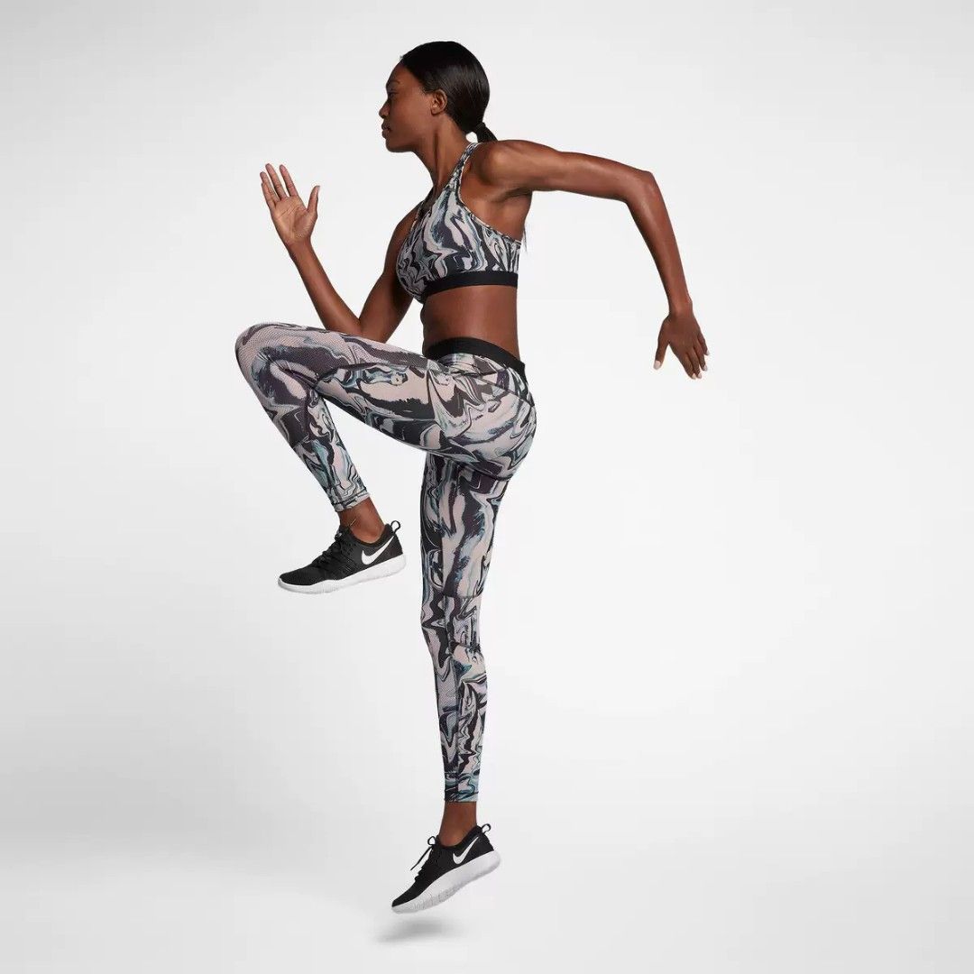 Nike pro small, Women's Fashion, Activewear on Carousell