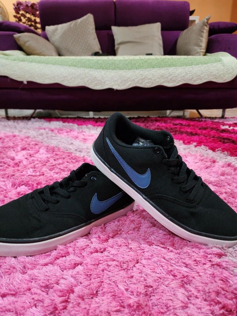 nike sb check solar pink