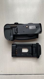 Nikon Battery Grip D700/300s Md-10