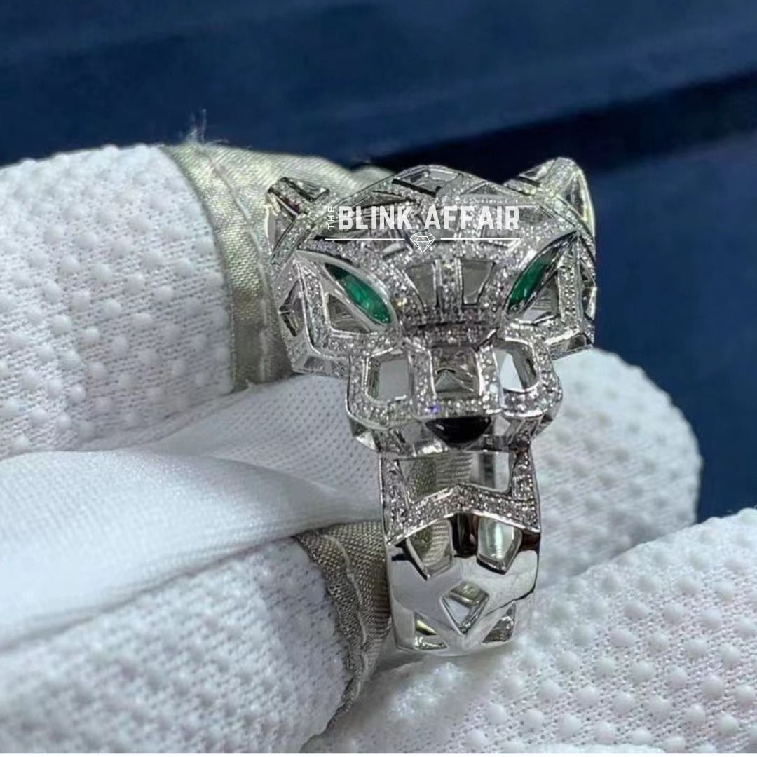White gold panther ring top