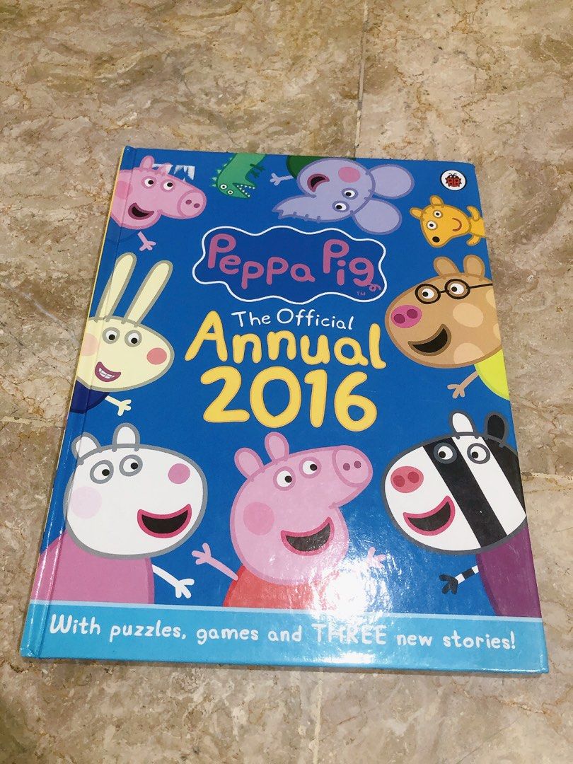 Peppa Pig Annual Official book, Buku & Alat Tulis, Buku di Carousell