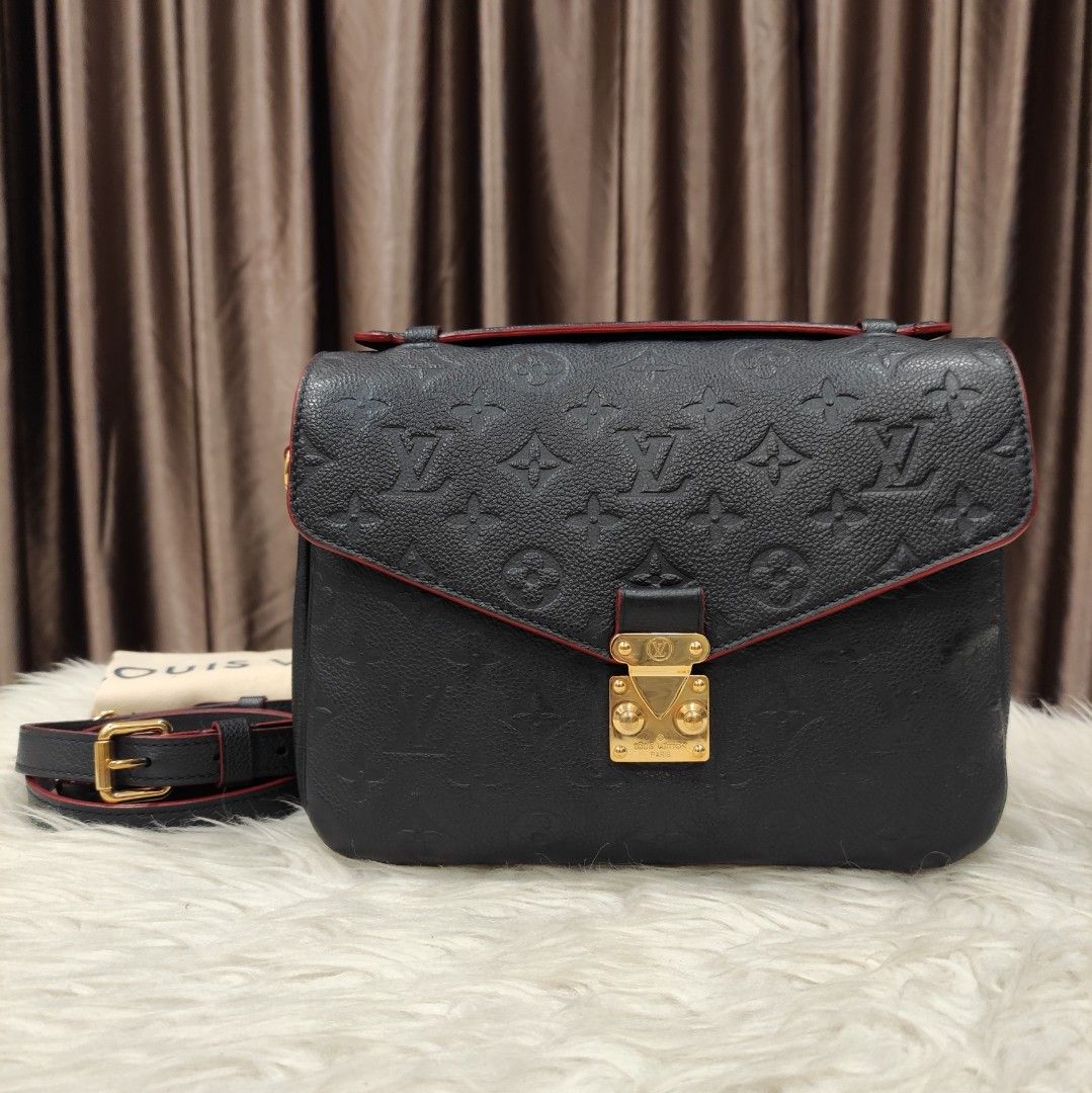URGENT SALE!!! Authentic LV Pochette Metis Black Empreinte, Luxury, Bags &  Wallets on Carousell