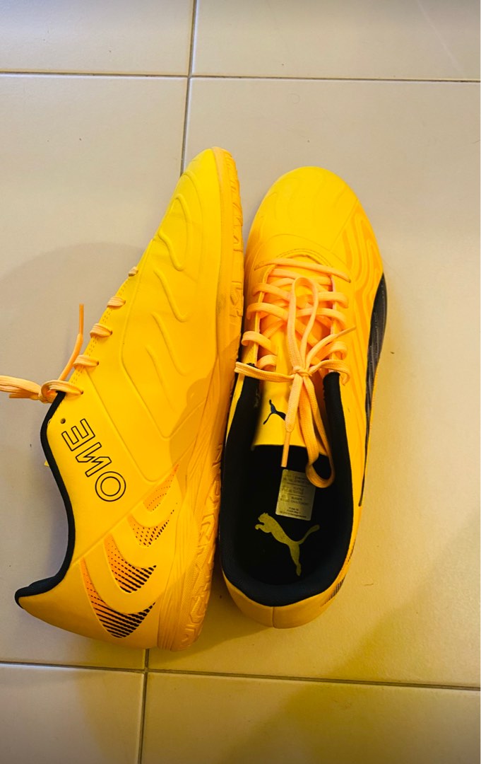 Puma one discount futsal shoes