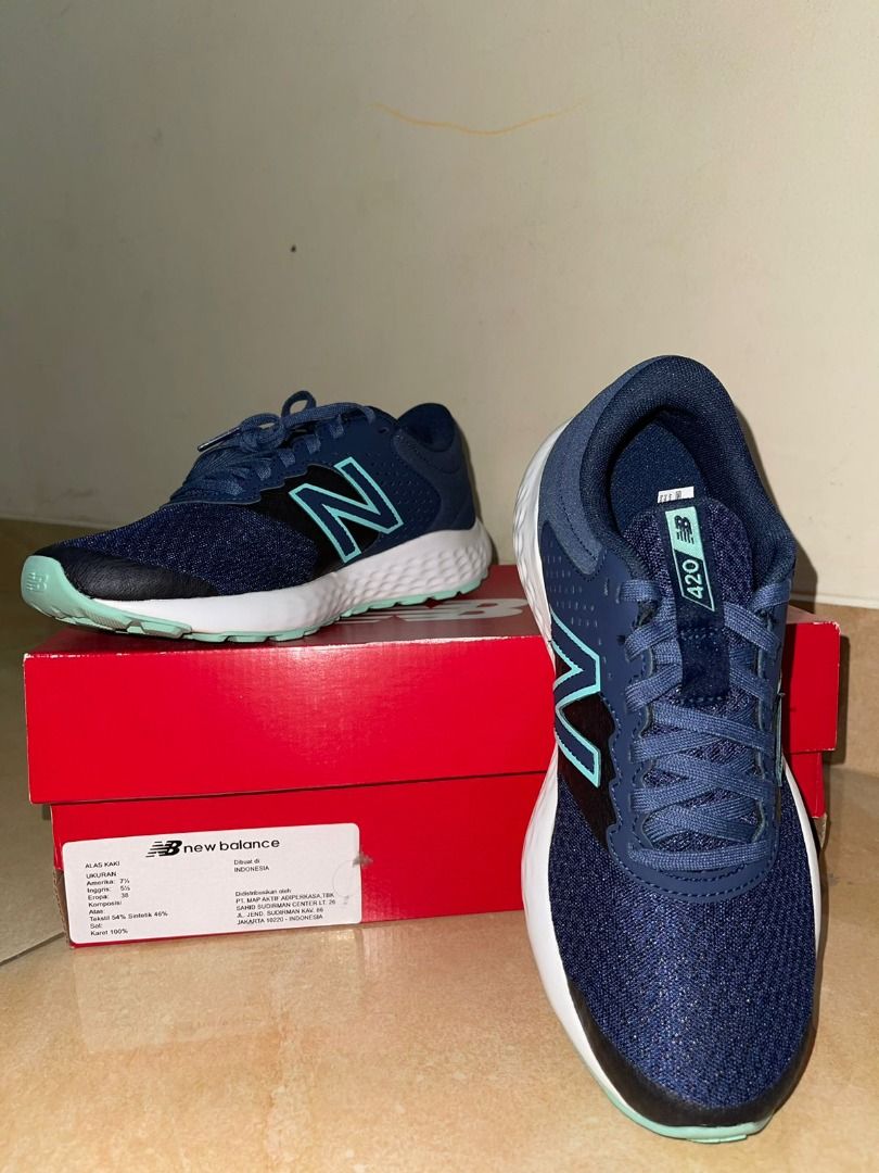 Sepatu new balance navy sales