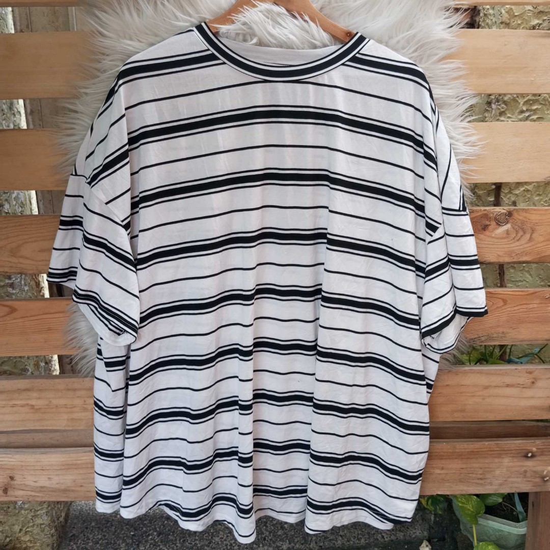 Shein Curve Top Size 3XL Navy And White Striped