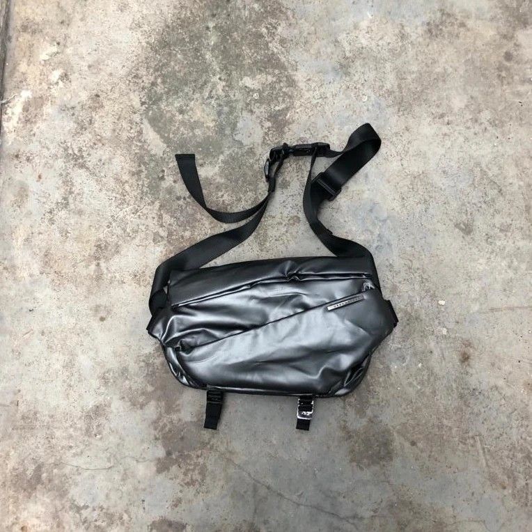 Urban nature shop sling bag