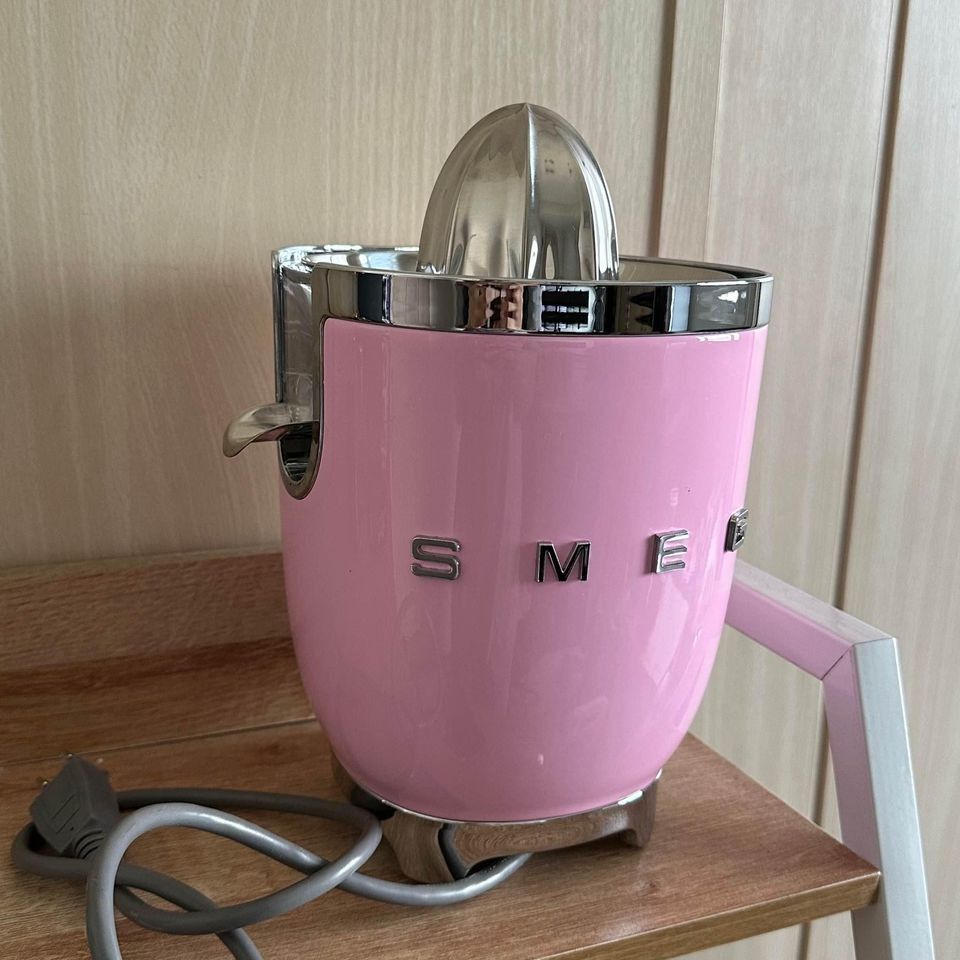 SMEG Citrus Juicer