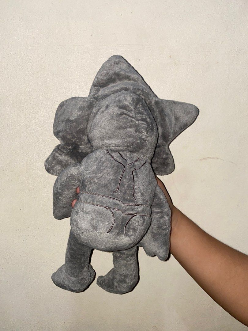 Stranger Things Demogorgons Plush Doll (Category: Plushies & Soft Toys) located in Valenzuela. Submitted by ak4447 (Listing ID 1251797466, Image 3). Description: Stranger Things Demogorgons Plush Doll Cut Etiketa.