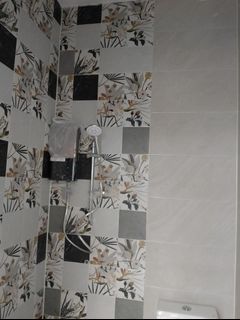Tiles and floor screed 88957425
