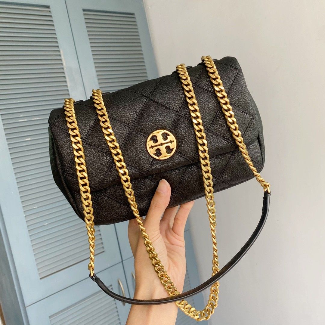 Tory Burch Fleming Medium Convertible Shoulder Bag, Women's Fashion, Bags &  Wallets, Shoulder Bags on Carousell