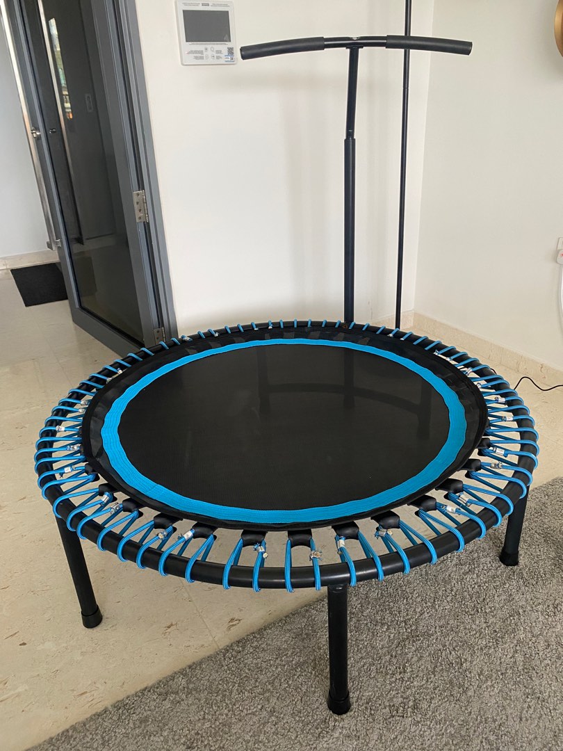 Trampoline, Sports Equipment, Exercise & Fitness, Cardio & Fitness