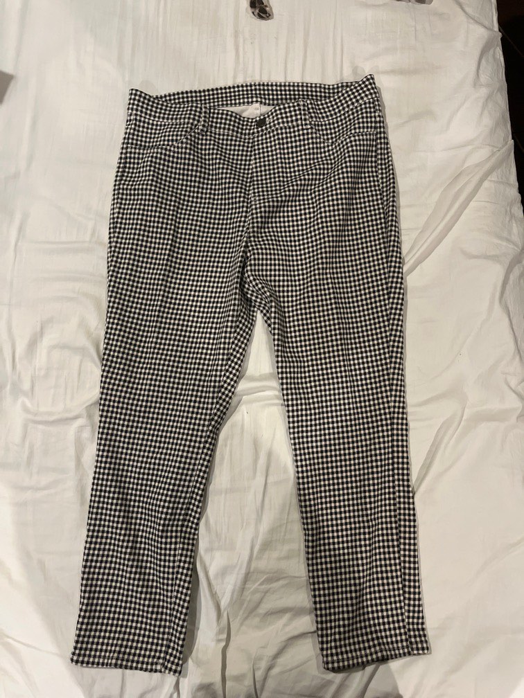 Uniqlo checkered pants on Carousell