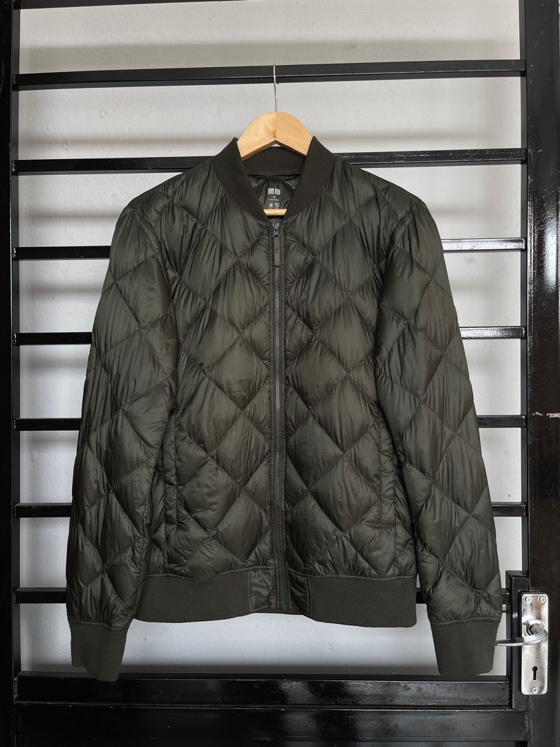 Uniqlo down bomber best sale jacket