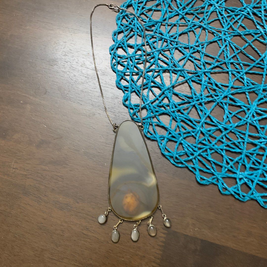 Unique stone outlet necklaces