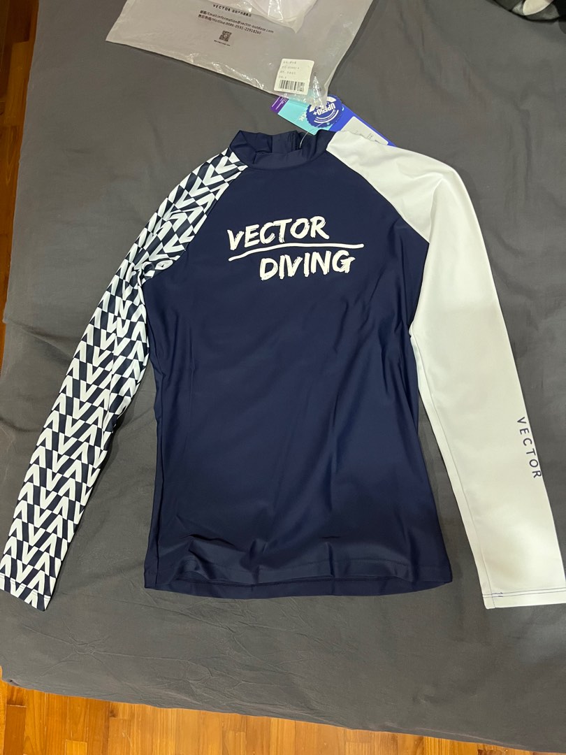 Vector Diving Rash Guard in Blue and White Prints, Women's Fashion