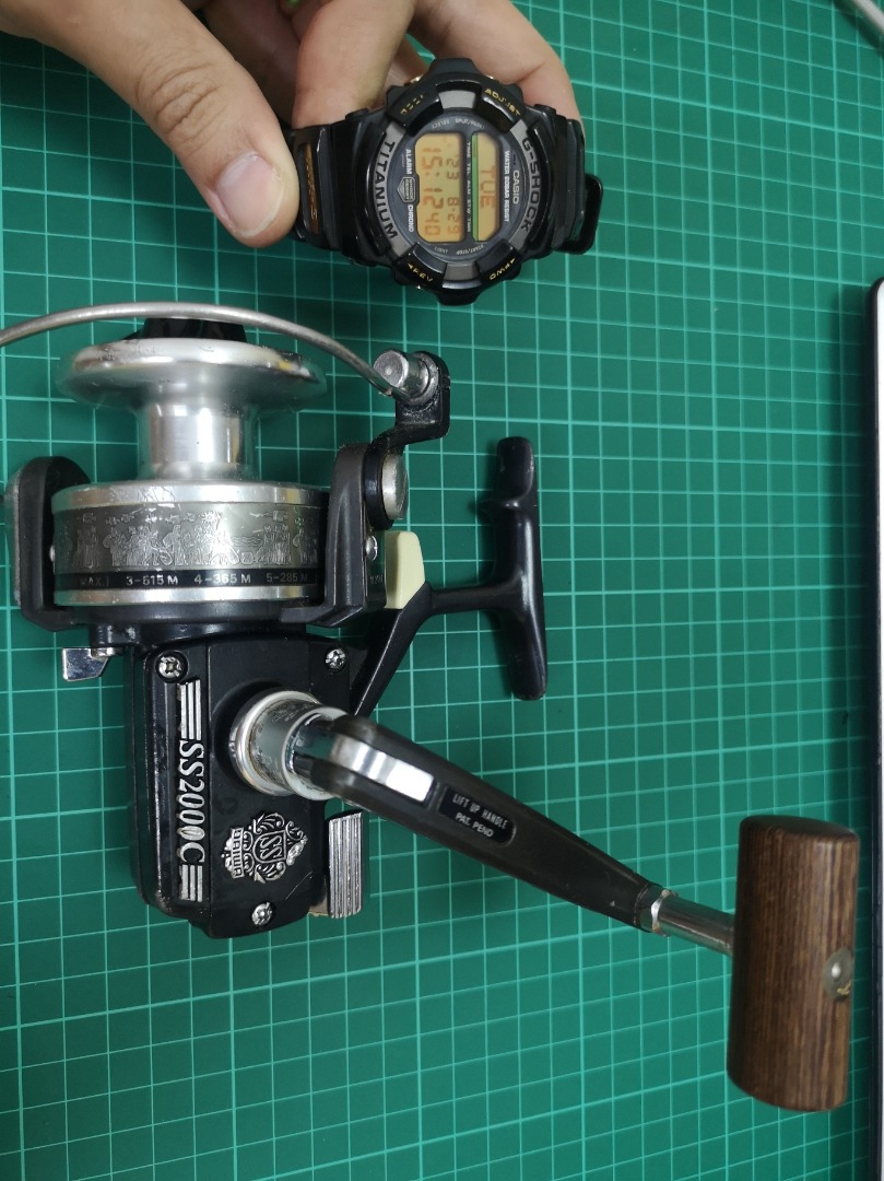 Vintage Daiwa spinning reel SS2000C made in Japan, Sports Equipment,  Fishing on Carousell