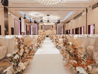 Wedding decoration floral aisle ballroom decor 