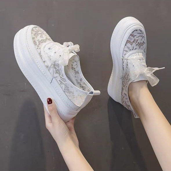 White lace online platform sneakers