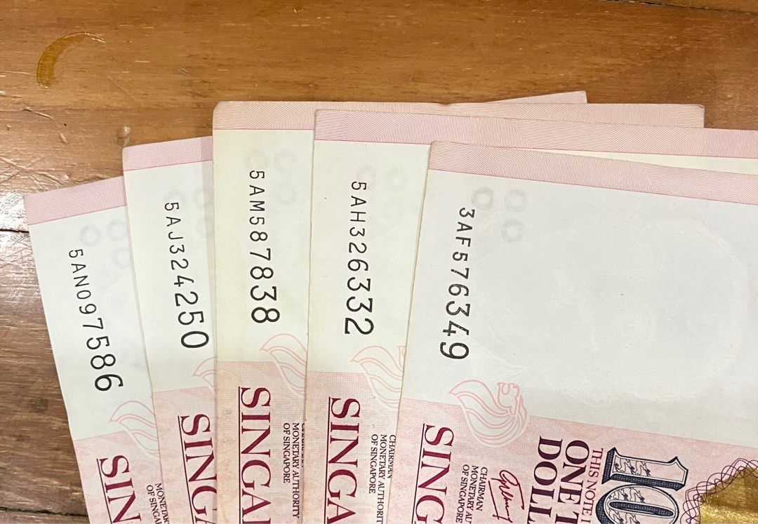 $1000 Notes (Category: Currency) located in Singapore. Submitted by pinkki02 (Listing ID 1246892007, Image 2). Description: .