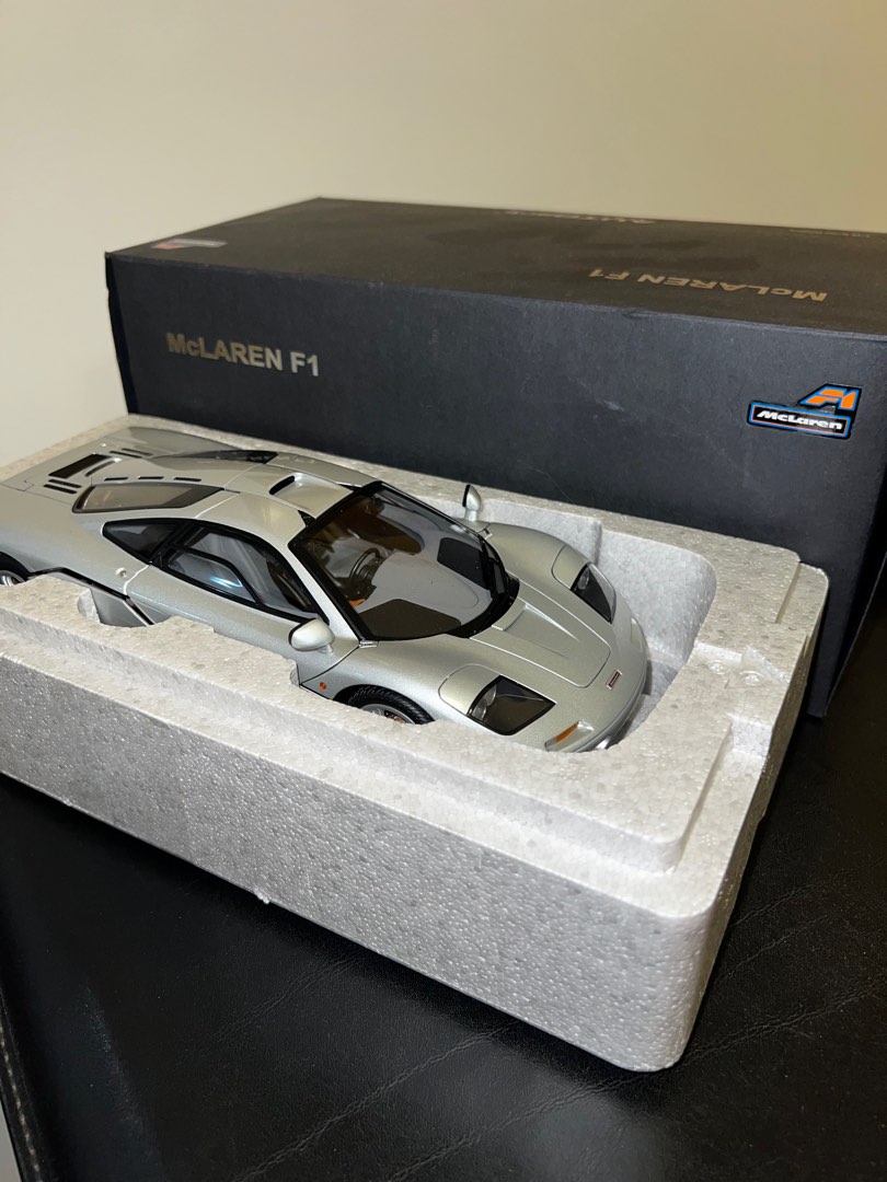 AUTOart McLAREN F1signature 76003 1/18