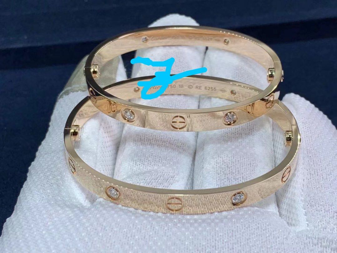 Cartier love clearance diamond bangle
