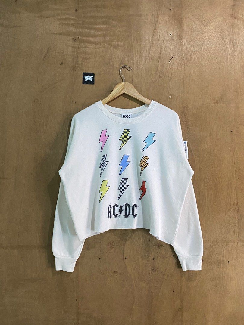 ACDC Cropped Crewneck, Women's Fashion, Tops, Longsleeves on Carousell