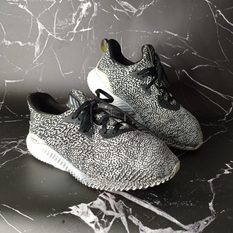 adidas alphabounce off white
